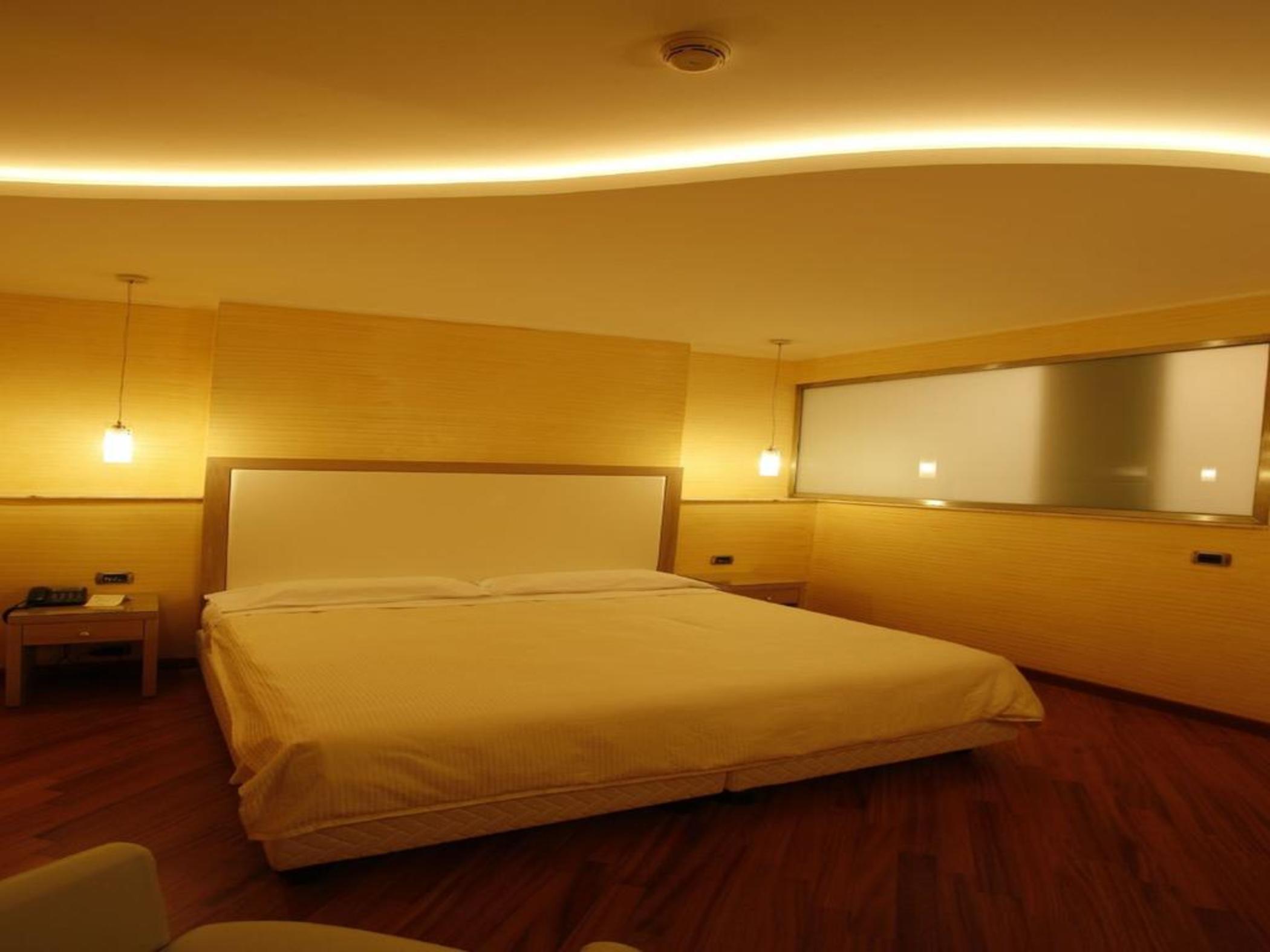 Esperia 4*